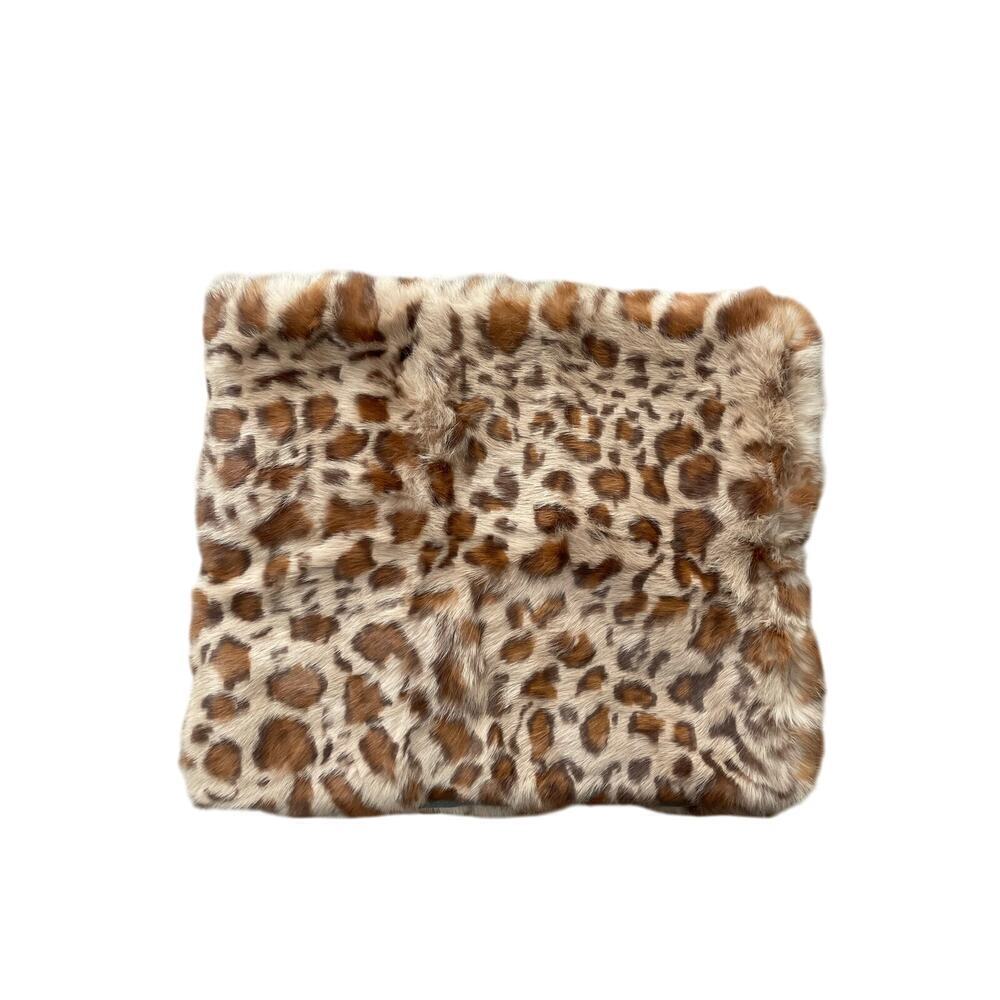 Catherine Parra rabbit fur scarf